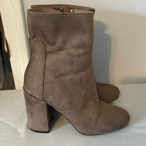 Forever 21 faux suede booties